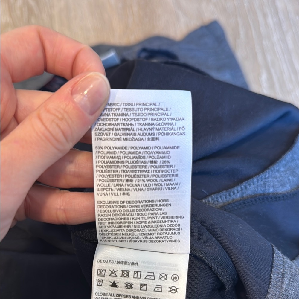 ROSSIGNOL zip up jacket - Picture 5 of 5
